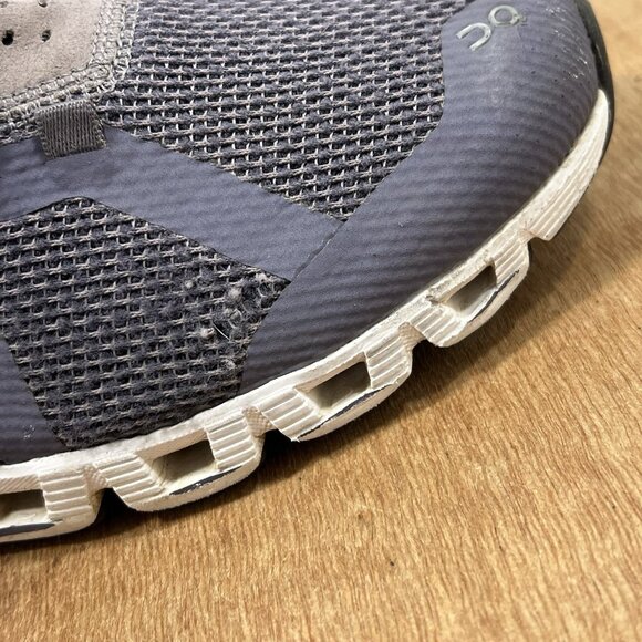 On Cloud Women Size 9 Swiss Engineering Running Shoes - Picture 2 of 11